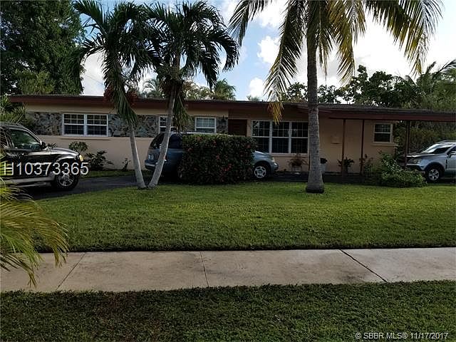 1st image of 500 NE 173rd St