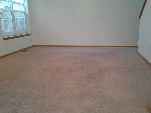 3rd image of 1473 Cambria Dr #306-2