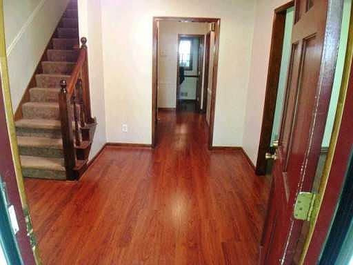 4th image of 3910 Camrose Ct