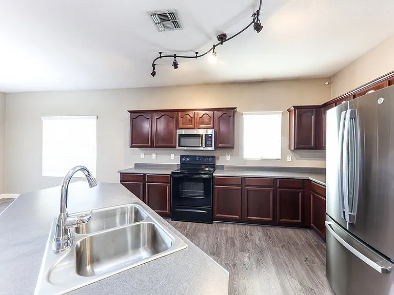 14133 W Crocus Dr — Photo 8