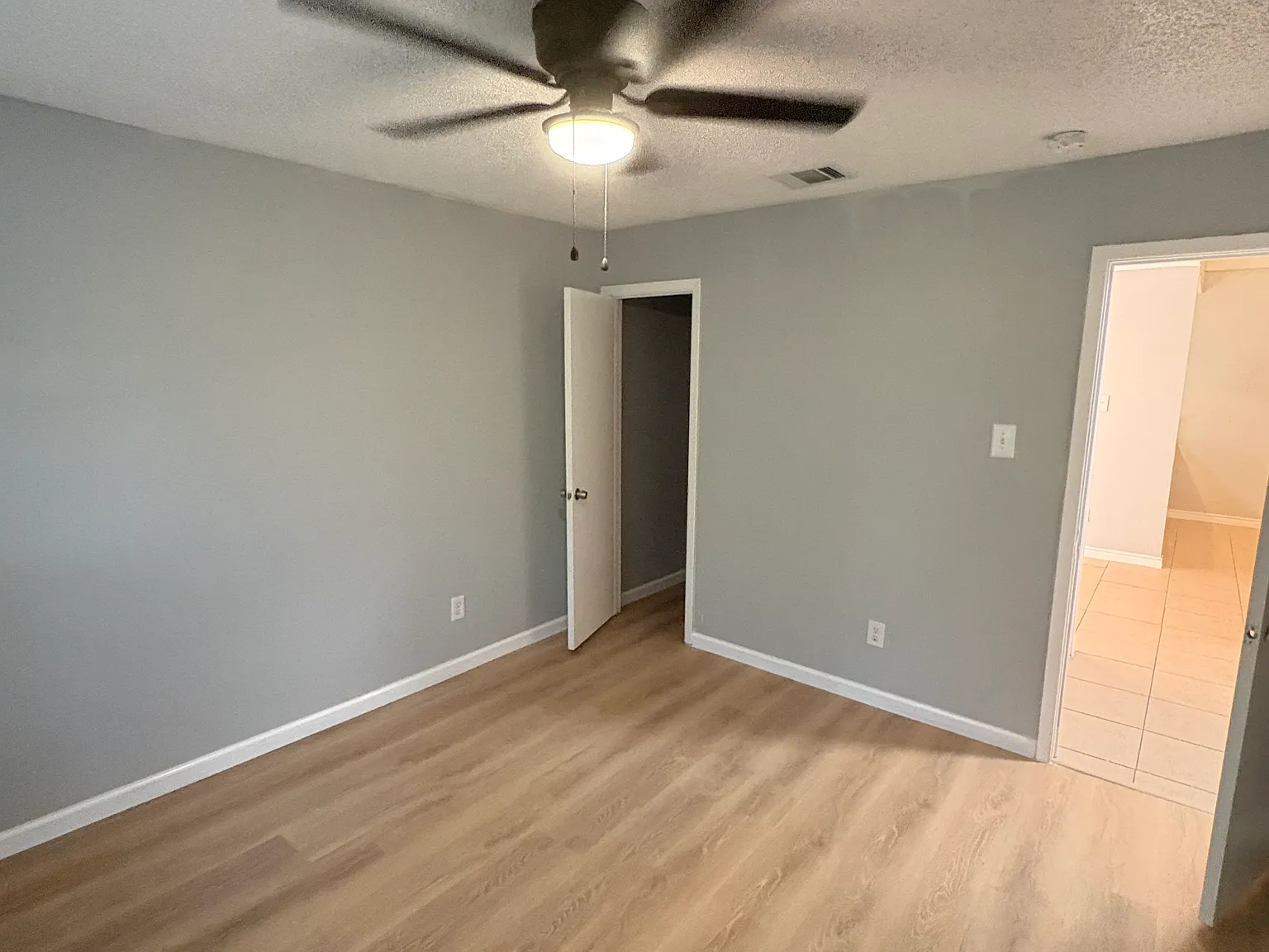 2 bed, 1000 sqft, $1,450 — Photo 3