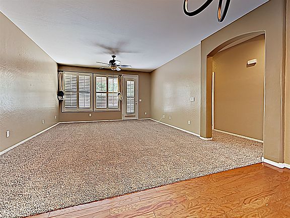 5th image of 1525 E Aloe Pl