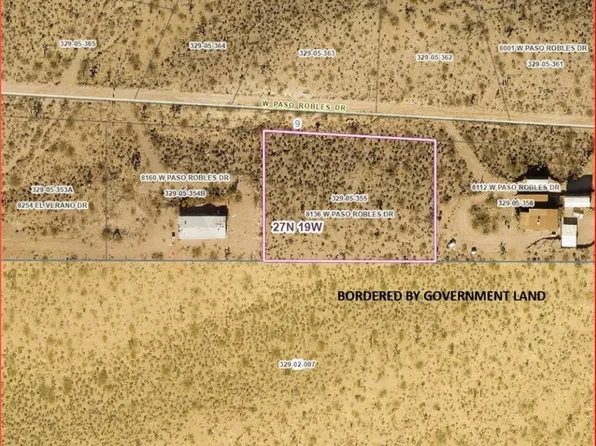 8136 W Paso Robles Dr, Dolan Springs, AZ 86441