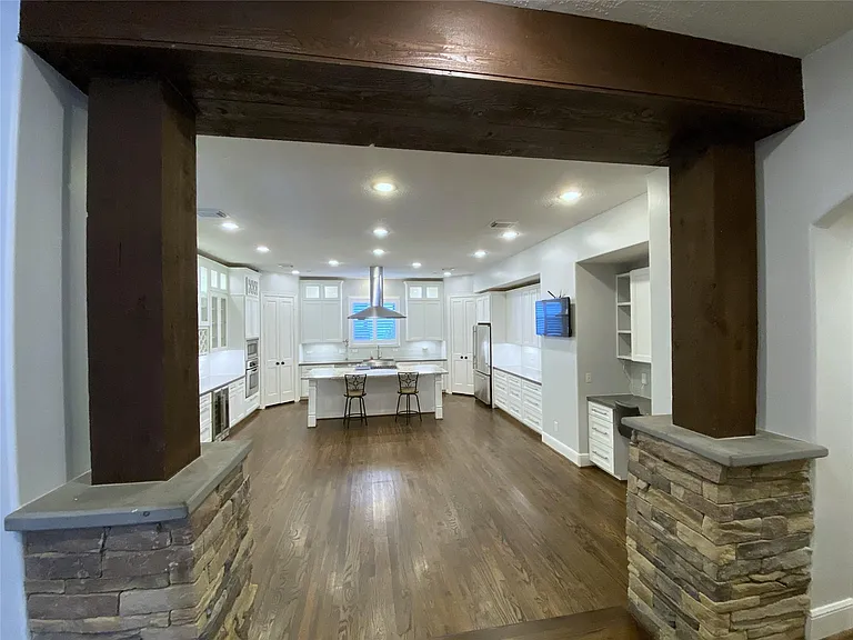 1012 Crocker St — Photo 15
