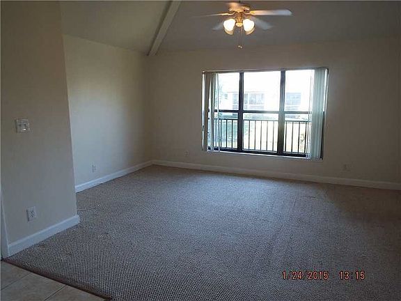 5th image of 4003 NW 87th Ave