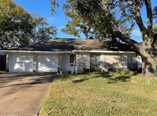 321 Reta Dr, Deer Park, TX 77536