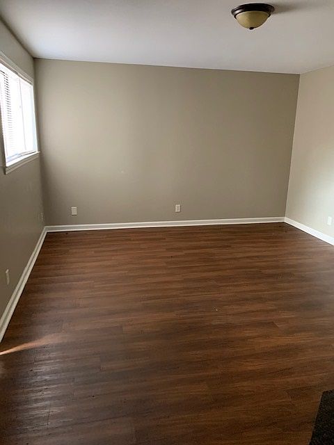 1st image of 408 Center St APT 4