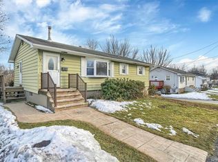 9 Claremont Ct, Middletown, NY 10940