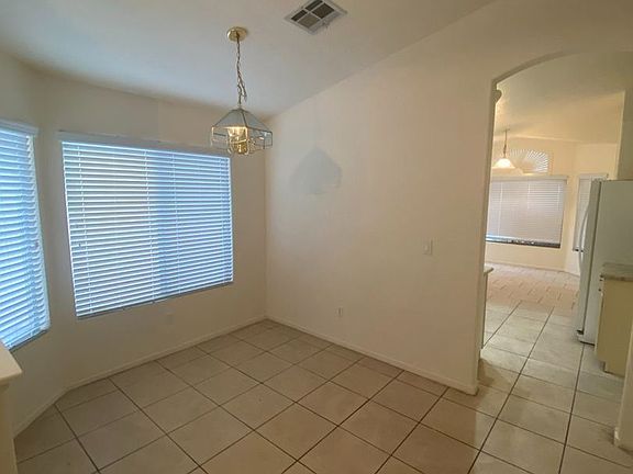 5th image of 876 Fonville Ave