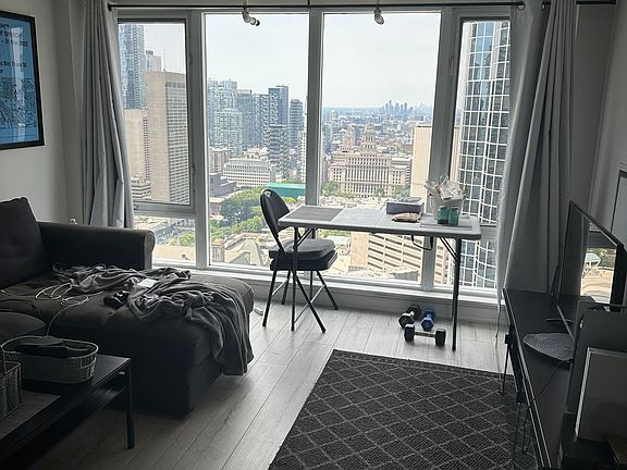 4th image of 210 Victoria St #4009