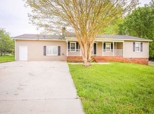 2313 Welfare Rd, Winston Salem, NC 27127