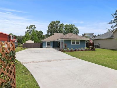 31344 River Pines Dr, Springfield, LA, 70462
