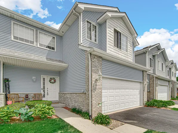 1805 Waters Edge Dr, Minooka, IL 60447