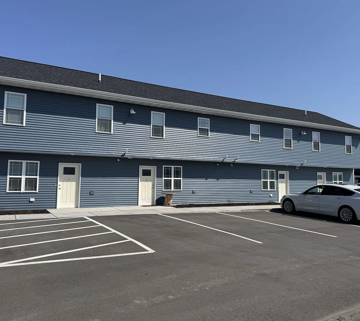 2 bed, 950 sqft, $1,195 — Photo 1