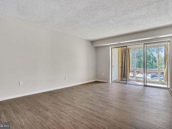 3rd image of 10218 Bushman Dr APT 113