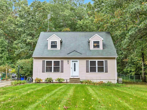 10 Evergreen Drive, Hudson, NH 03051