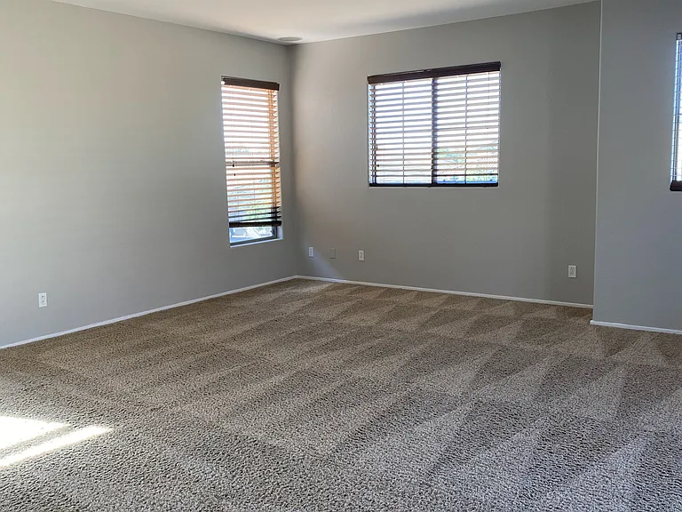10125 W Illini St — Photo 6