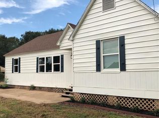 300 Old San Felipe Rd, Sealy, TX 77474