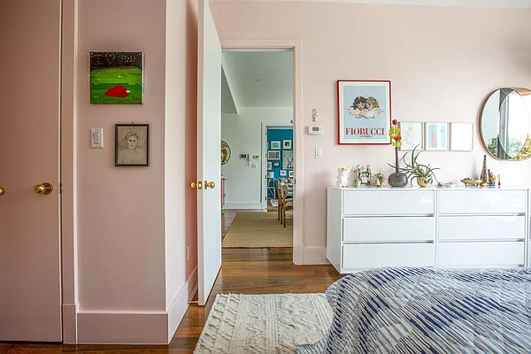 Sold by R New York | media 15