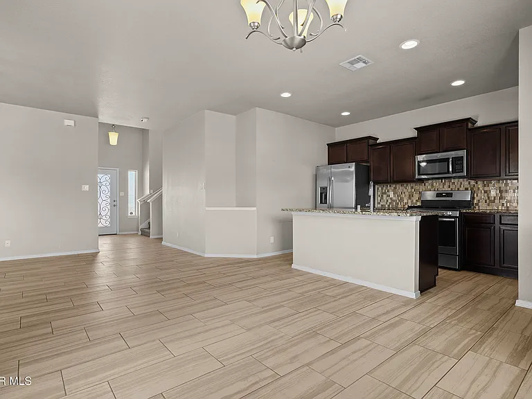 331 Malta St — Photo 25