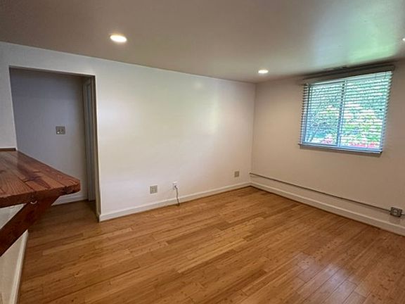 2nd image of 525 N Limestone St #201