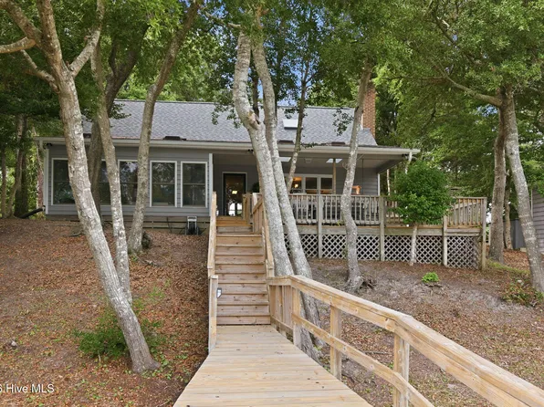 7207 Archers Creek Drive, Emerald Isle, NC 28594