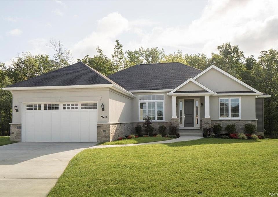 1st image of 9746 Garden Walk