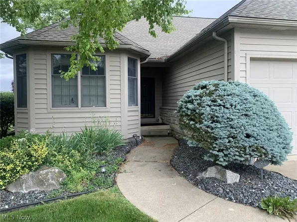 194 Briarcrest Vlg, Norwalk, OH 44857