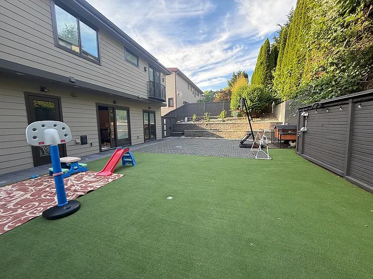 2818 67th Ave SE — Photo 36