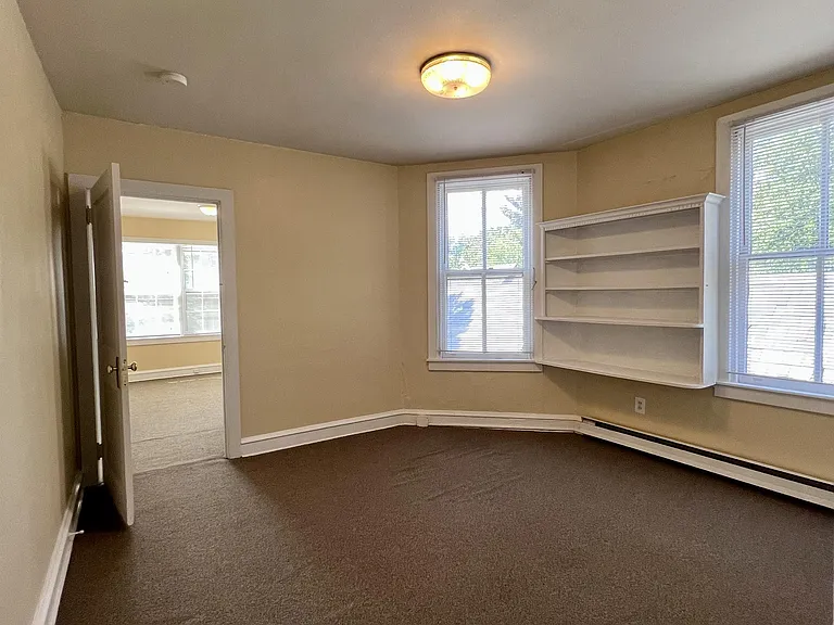 1303 N Franklin St — Photo 10
