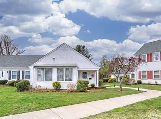 291 Sharon Way #C, Monroe Township, NJ 08831