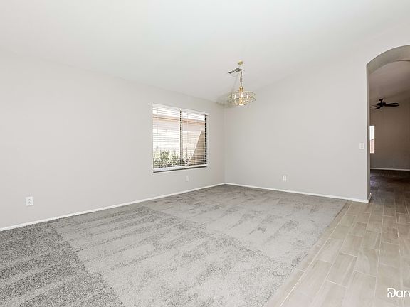 4th image of 42430 W Chambers Dr