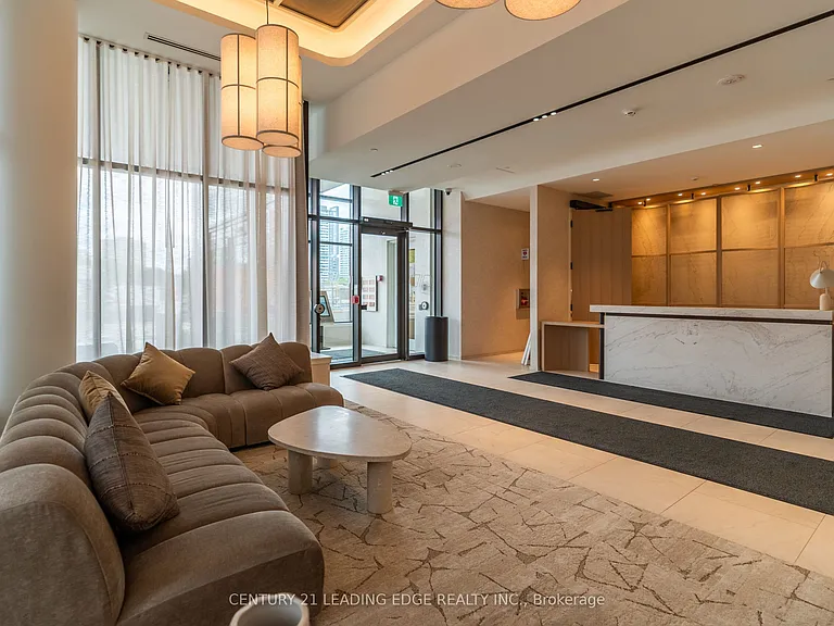 10 Oak St #2407 — Photo 19