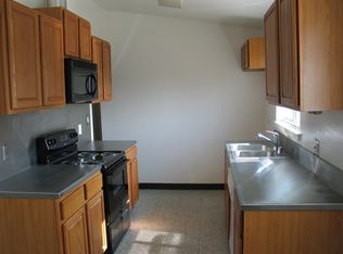 216 Mitchell Ave, Clovis, CA 93612