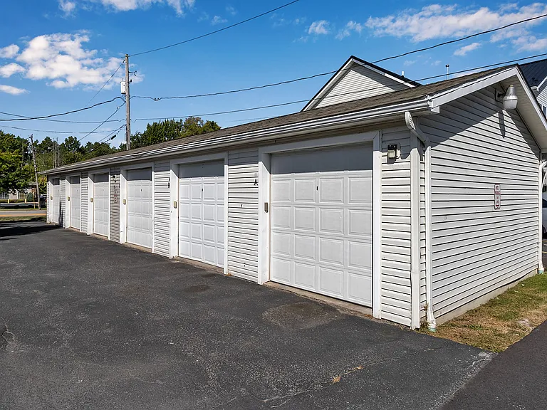 693 Skinnersville Rd #D — Photo 16