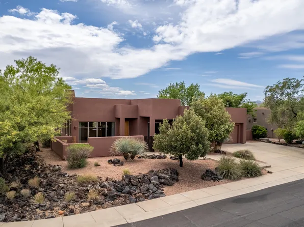 4 Basalt Cir, Santa Clara, UT 84765