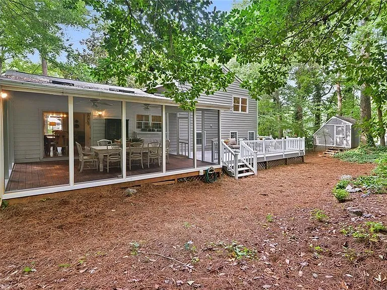 130 Cains Cove Dr — Photo 15
