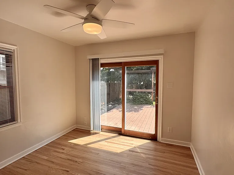 1290 Gordon Ave — Photo 7