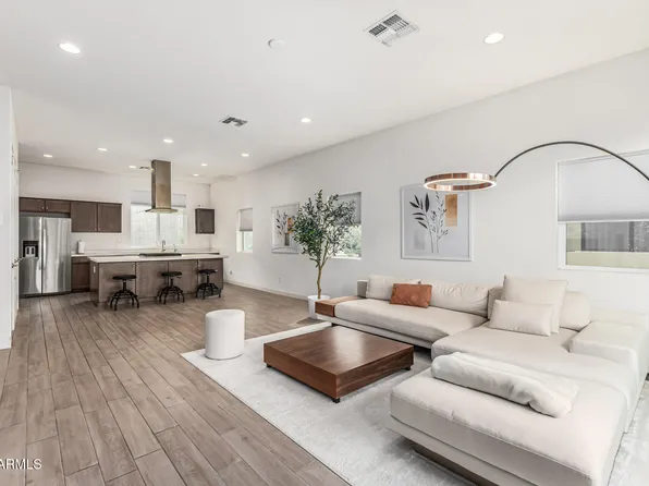 325 E CORONADO Road #13, Phoenix, AZ 85004