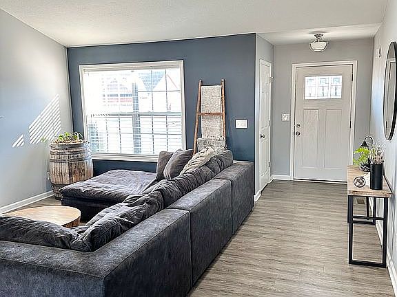 5th image of 137 Diamond Ln