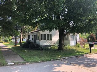 295 S Wright St, Farwell, MI 48622