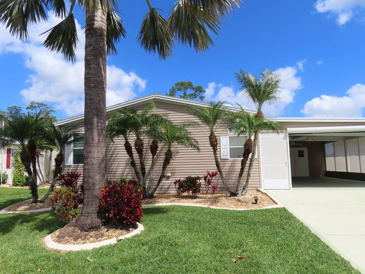 1882 Crane Point Dr #312