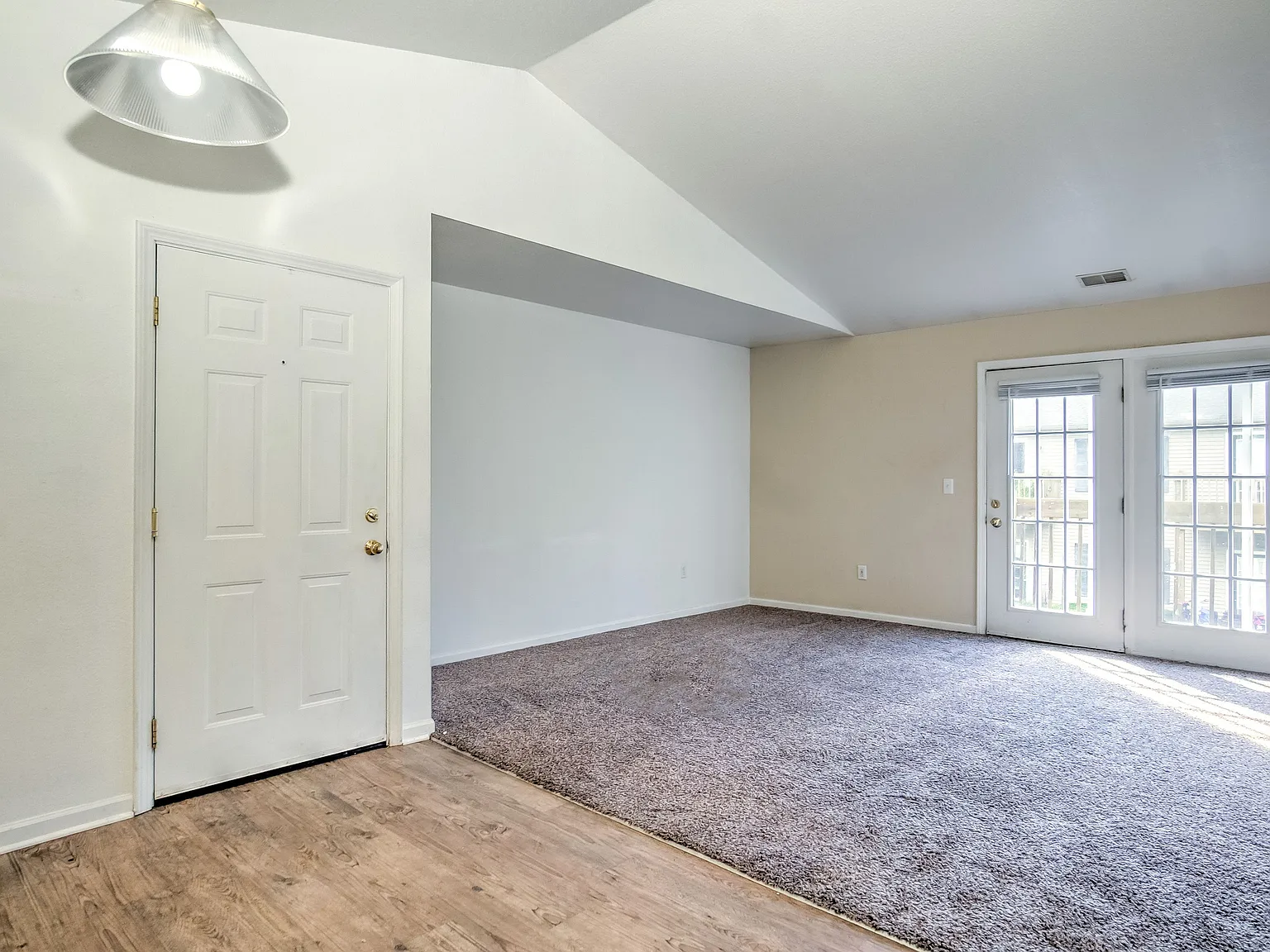 3 bed, 1300 sqft, $1,185 — Photo 3