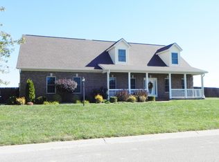 10410 S Pheasant Run, Haubstadt, IN 47639