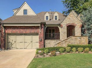 3030 S Detroit Ave, Tulsa, OK 74114