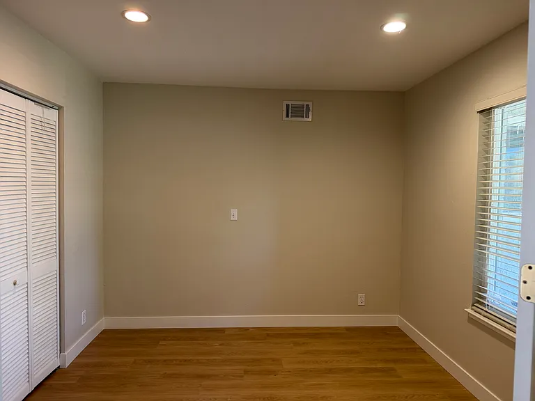 7378 Phinney Way — Photo 11