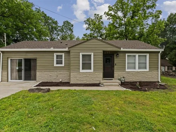 237 E Longfellow St, Kansas City, MO 64119