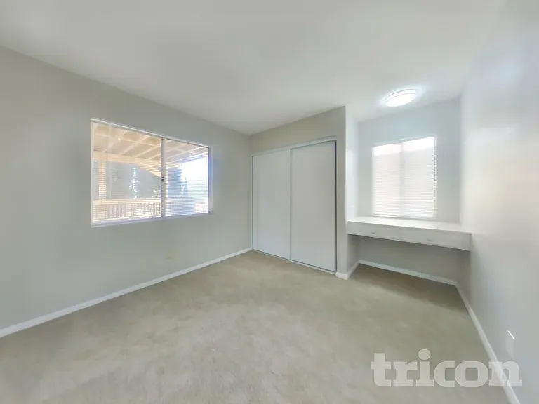 3401 Spruce St — Photo 10