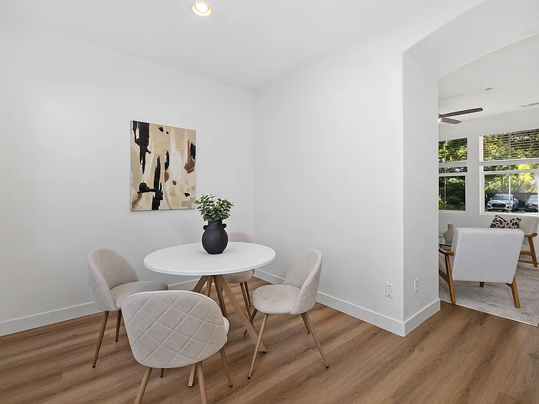 13285 Calle Del Campo #5 — Photo 17