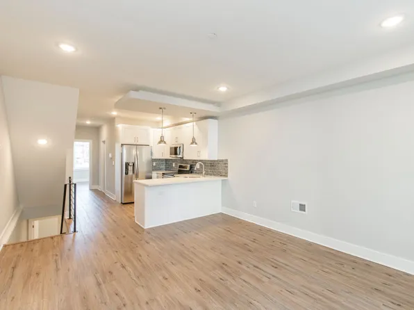 1906 E York St, Philadelphia, PA